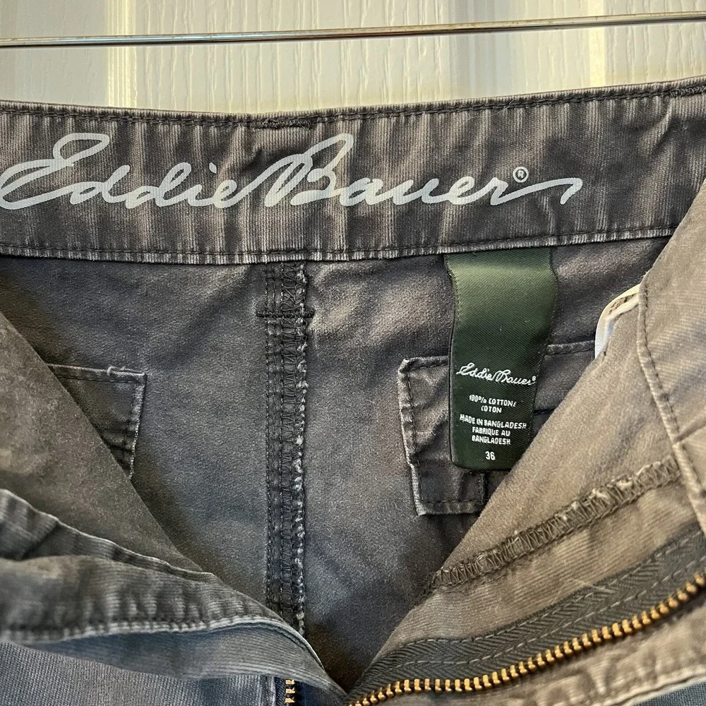EDDIE BAUER Shorts Men's Flat Front Olive Khaki Specially Dyed 36 Please‎ READ